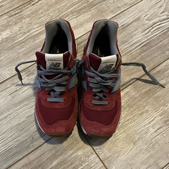 GREAT CONDITION CUSTOM MADE NEW BALANCE SNEAKERS. - Picture 3 of 5